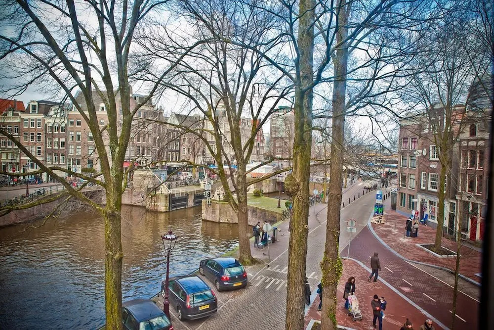 Amsterdam CS Apartment