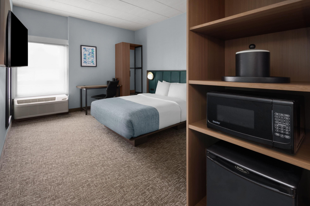 Wingate by Wyndham Cranberry