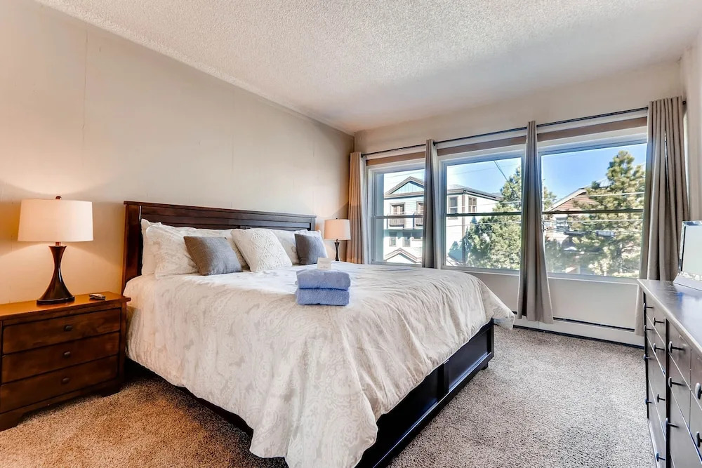 Edelweiss Haus 115 2 Bedroom Condo by RedAwning