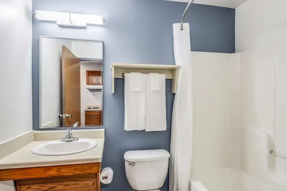 Extended Stay America Select Suites - Tallahassee - East