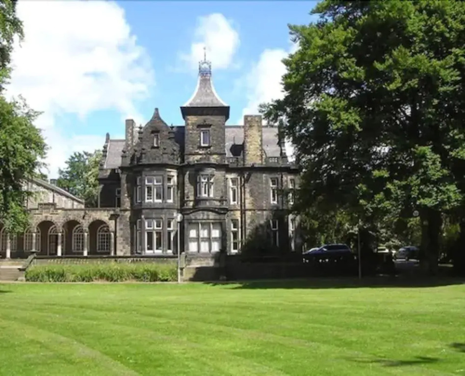 Oxley Hall Campus Residence