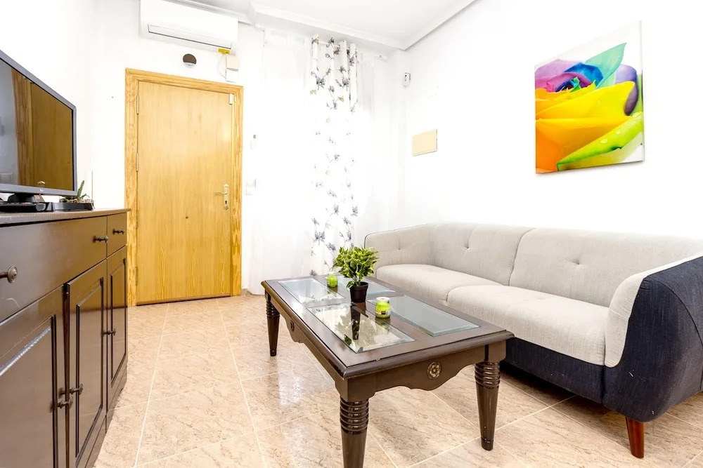 Apartment with 2 Bedrooms in Torrevieja, with Pool Access, Terrace And Wifi - 1 Km From the Beach