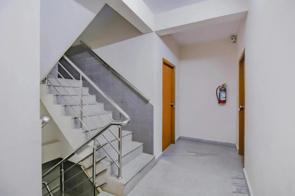 Hotel Bangalore Airport Inn, Near kempegowda Airport, Airport Pickup & Drop Available 24X7