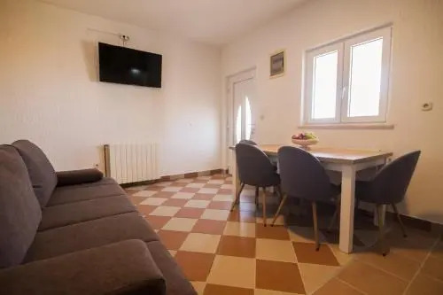 Apartment Teskera 1