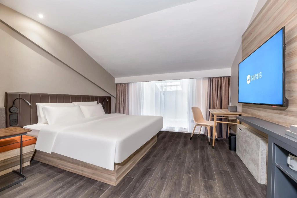 Hanting Hotel Liyang Tianmu Lake Wuyue Plaza