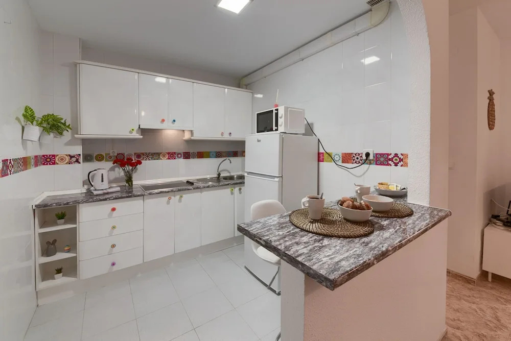 Holidays2Malaga Train Station Area Apartments