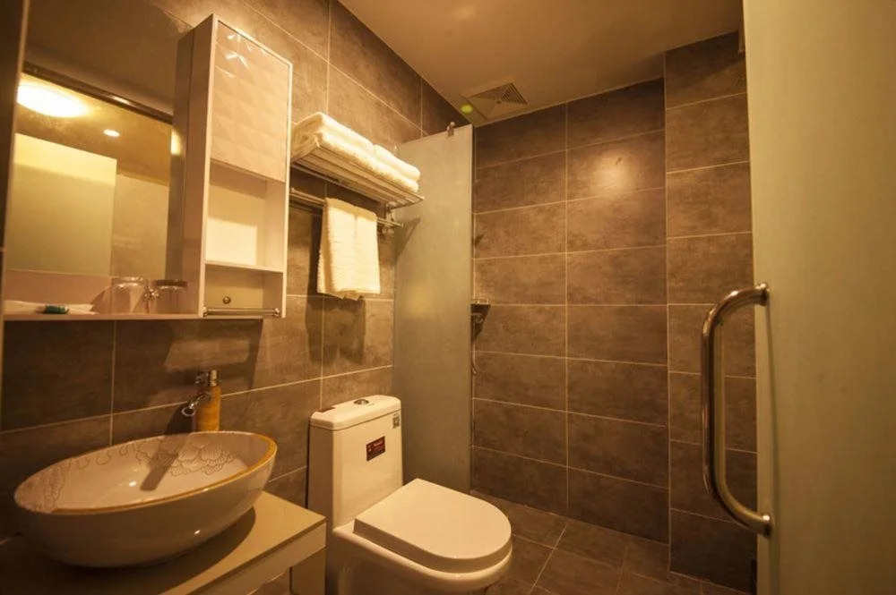 Chengdu Pinyi Minsheng Holiday Hotel