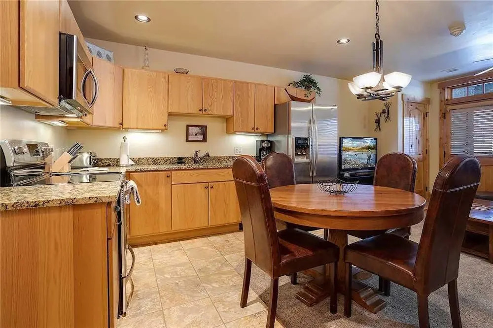 6117 Bear Lodge, Trappeur's Crossing Apartment 1