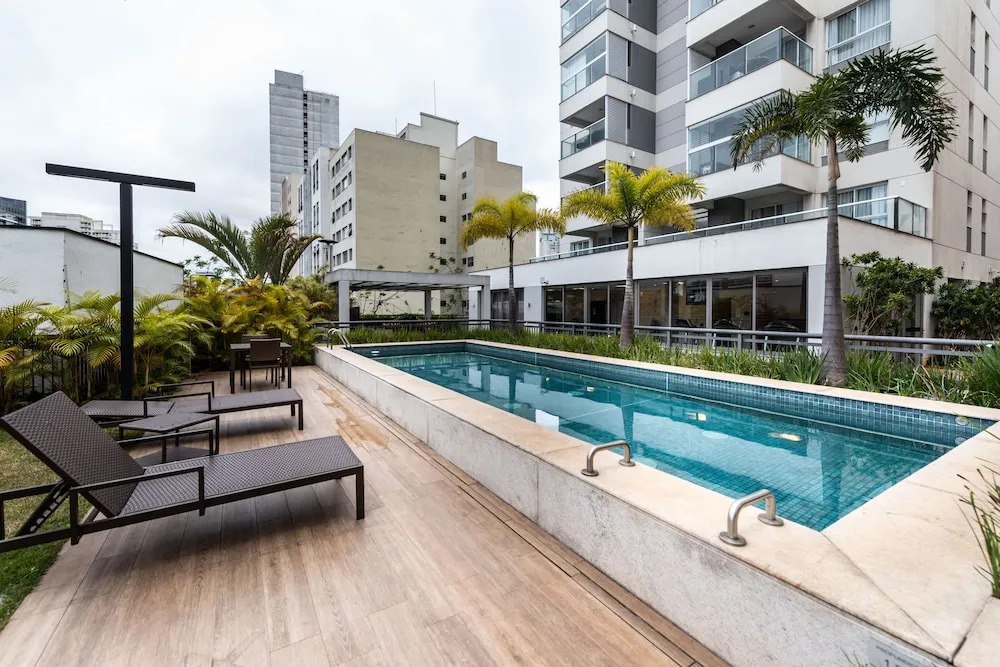 Pinheiros Best Studio Pool Parking  Wifi