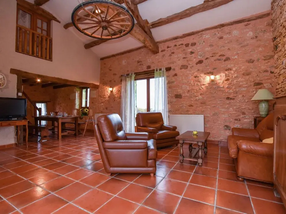 Perigord House With Private Swimming Pool in the Middle of Unspoiled Nature