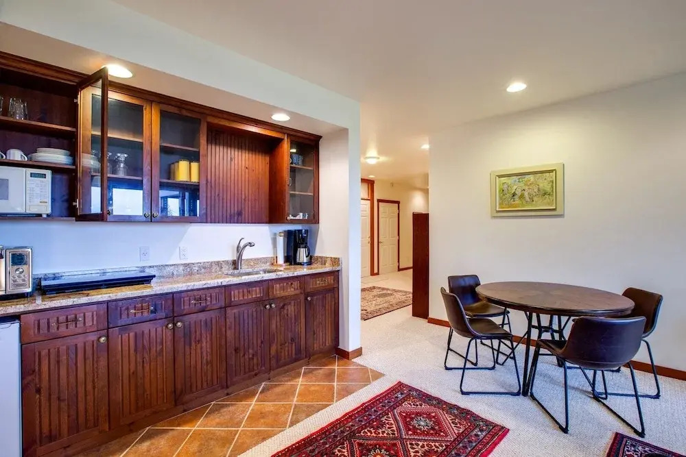 15MBH - Amazing Mountain Views - Hot Tub - Pets Ok - Sleeps 6