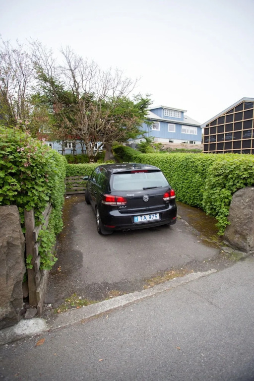 3 storey, 5 bedroom, 3 bathroom house in the center of Tórshavn