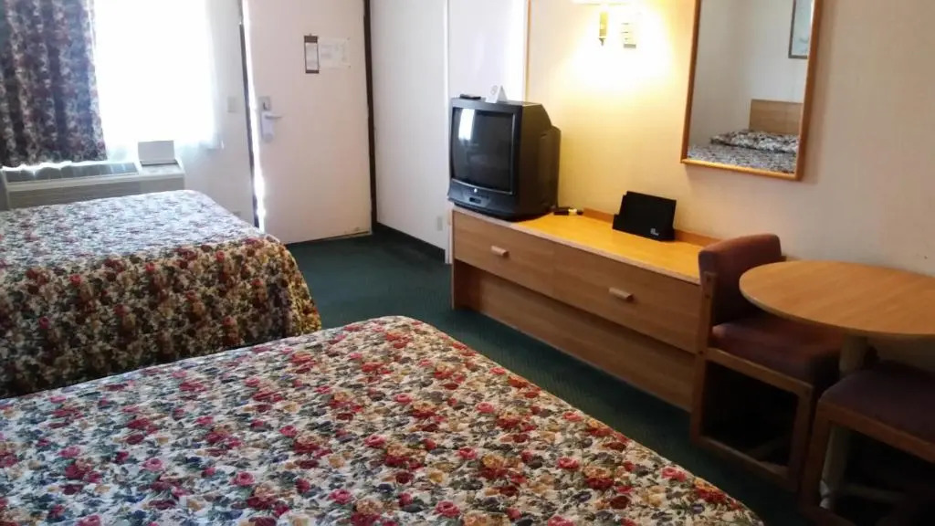 Economy Inn Motel