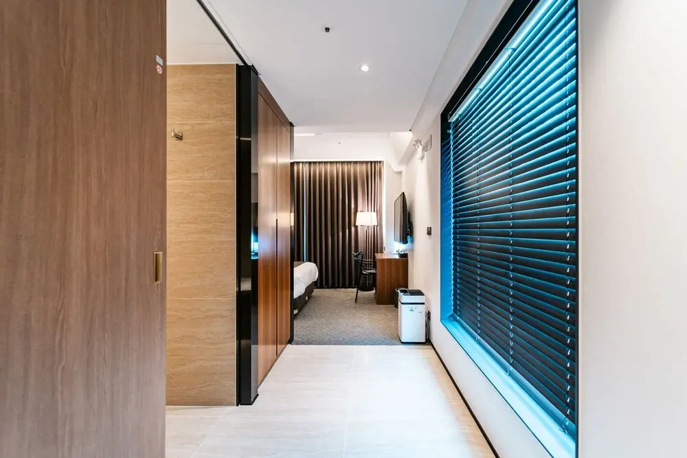 Hotels One