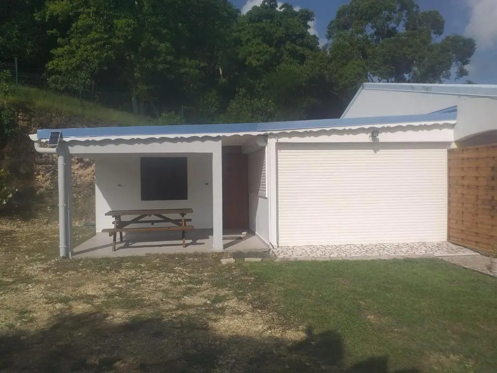 Maison mitoyenne à la campagne