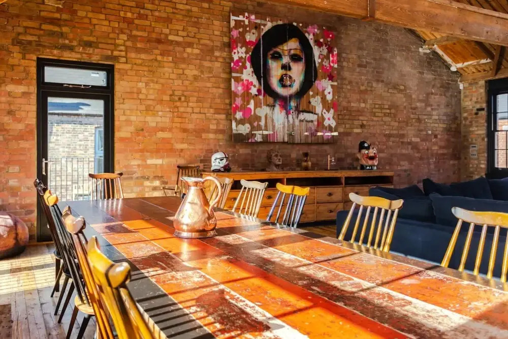 Spectacularly Unique 4 Bedroom House in Bethnal Green