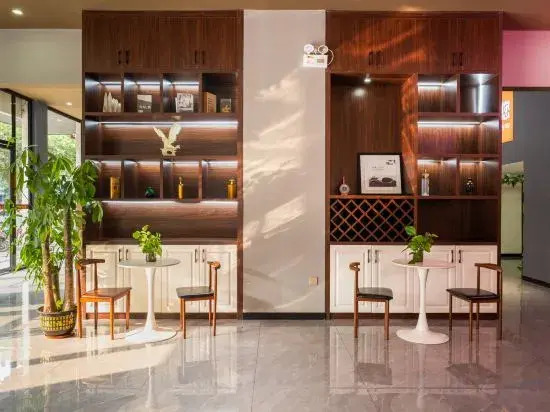 IU Hotel (Wanda Plaza, Hezhou)