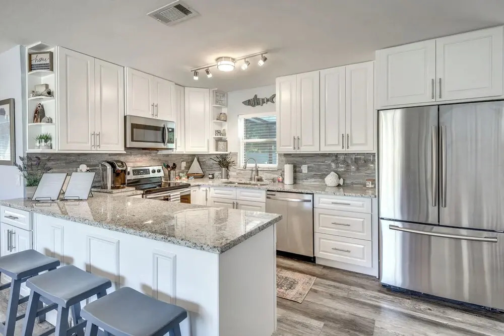Ormond Beach Getaway, Walk to Coast & Restaurants!