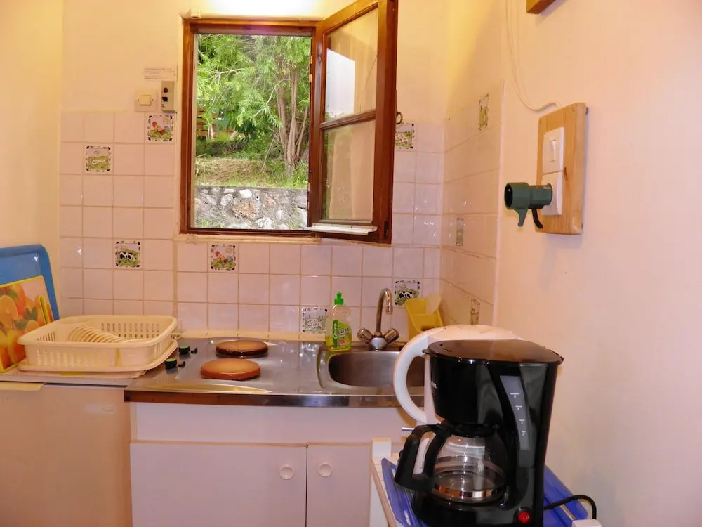 Bungalow with One Bedroom in St Paul , with Wonderful Sea View, Enclosed Garden And Wifi - 8 Km From the Beach