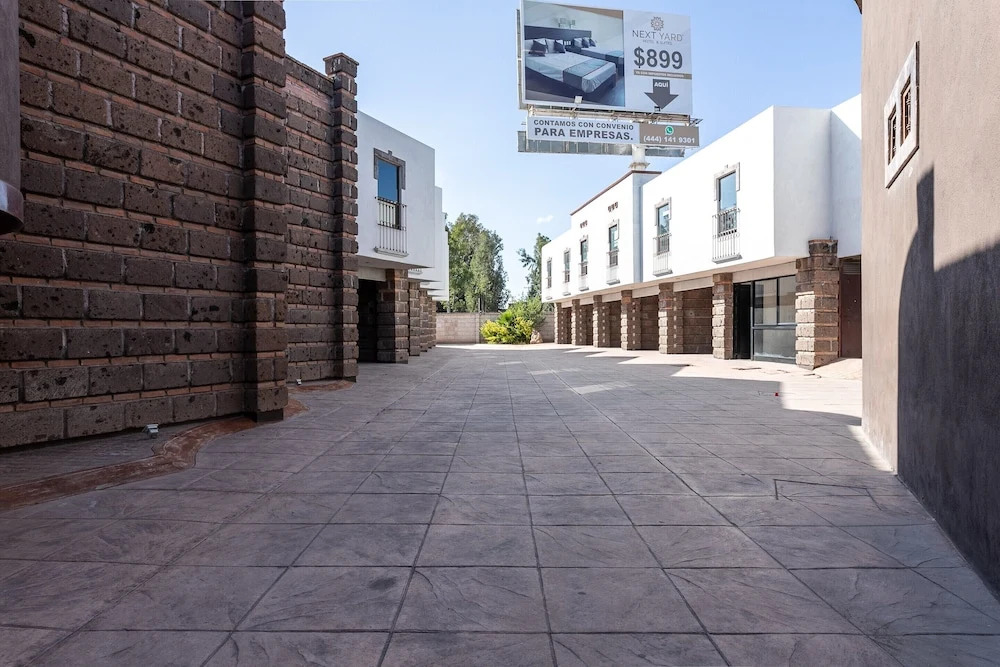 Collection O Next Yard Hotel & Suites Zona Industrial