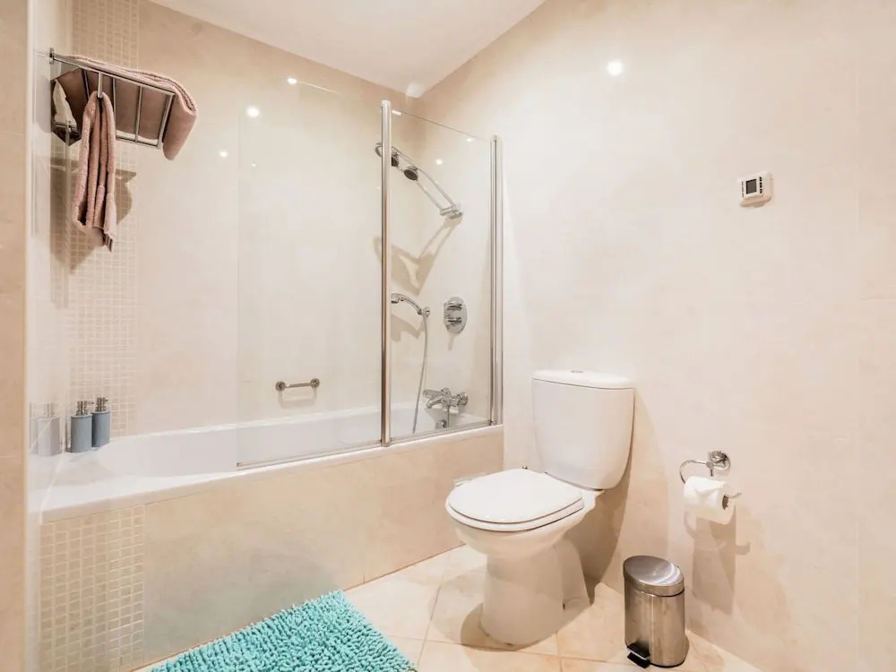 Wonderful Apartment in Lagos with Hot Tub