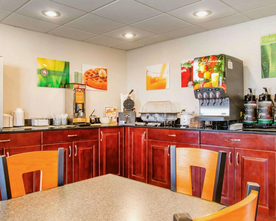 Quality Inn Dyersburg I-155