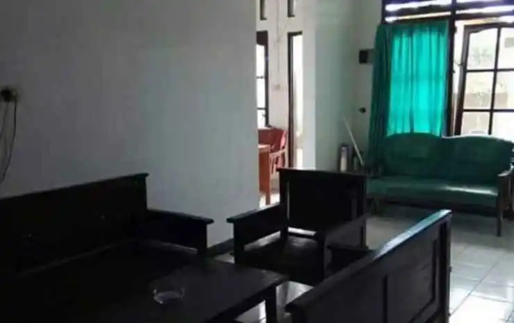 Hotel Teratai Putih