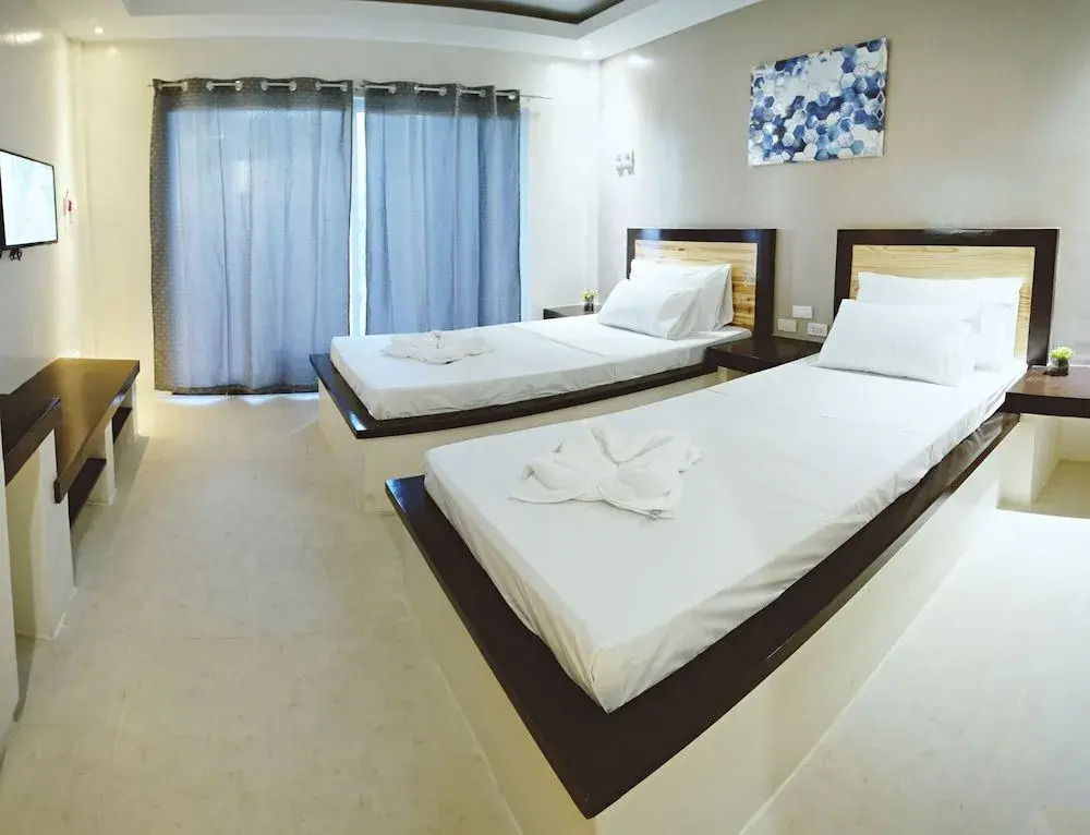 G Hotel