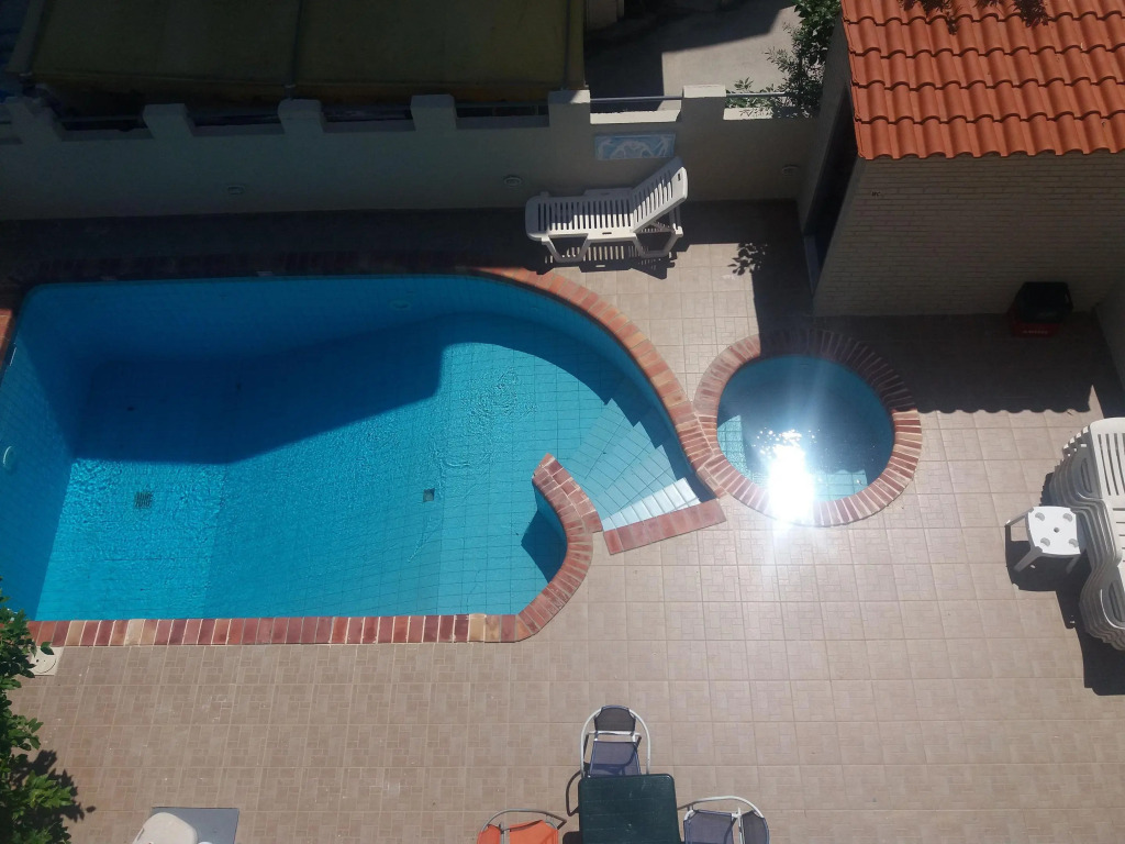 Aquarius Apartments