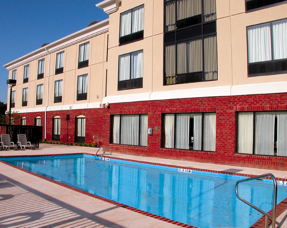 Holiday Inn Express & Suites Tupelo by IHG