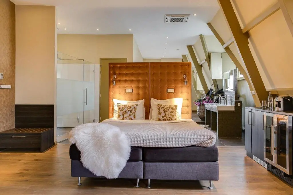 Brasss Hotel Suites