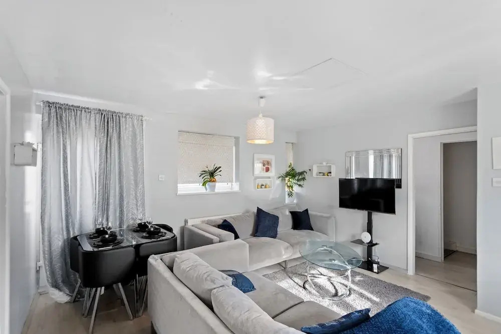 Cozy 2 Bed Apartment Close to Lcy & Excel