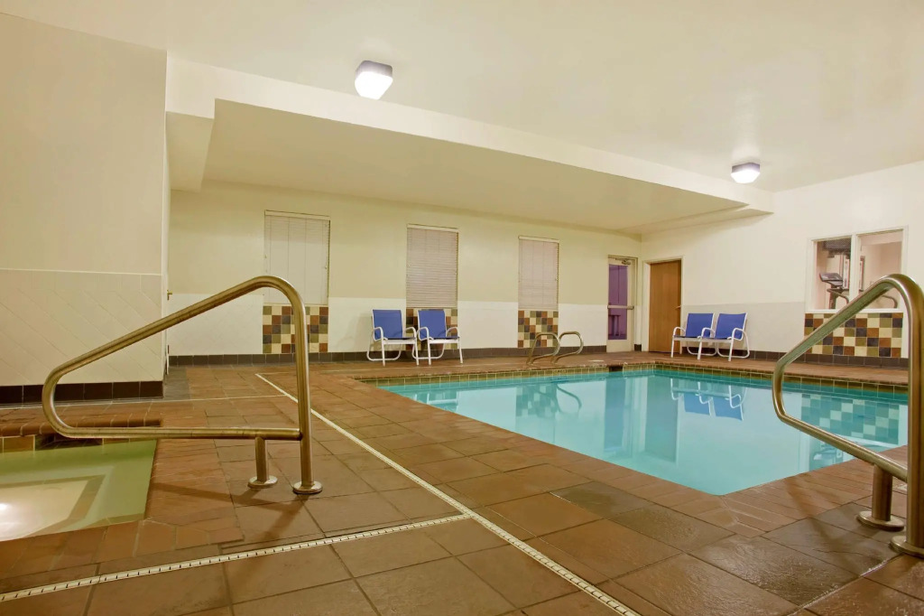 Aviator Suites Hotel by Aspen Hotels
