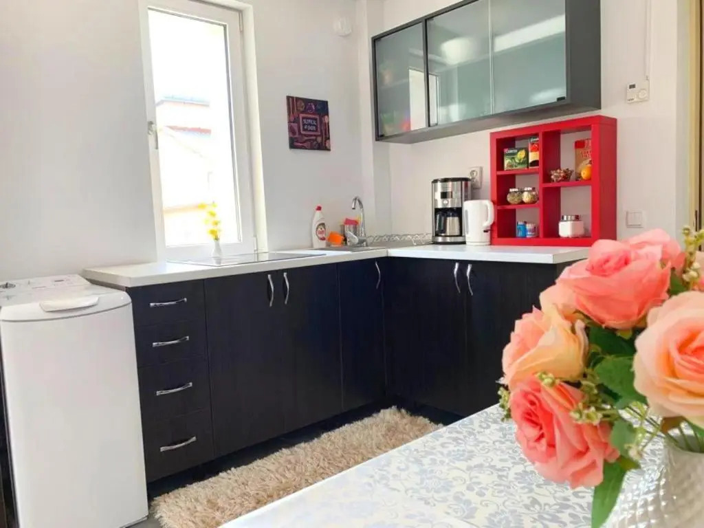 3-room Apartment 5 minutes to Palas, Large & Very Clean