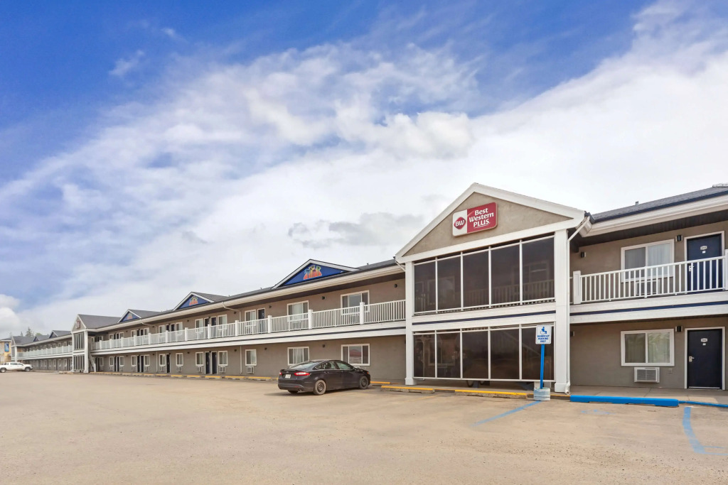 Best Western PLUS Mirage Hotel and Resort