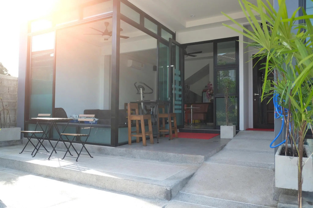 The Smart Hostel