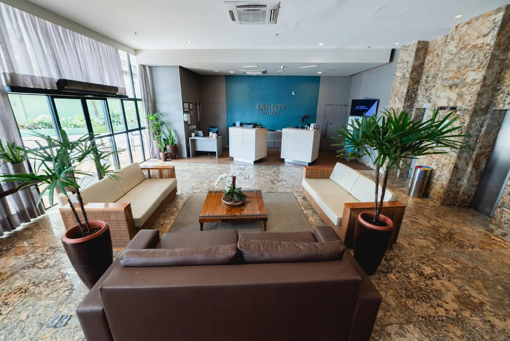 Quality Suites Natal