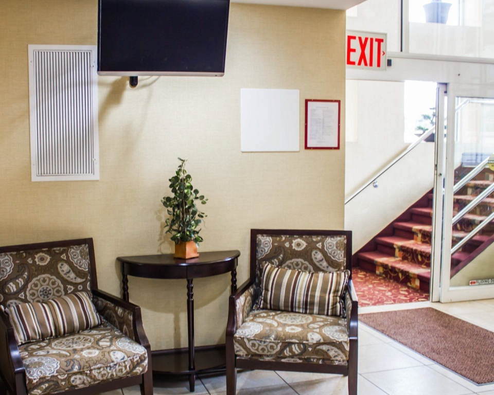 Travelodge by Wyndham Ozone Park