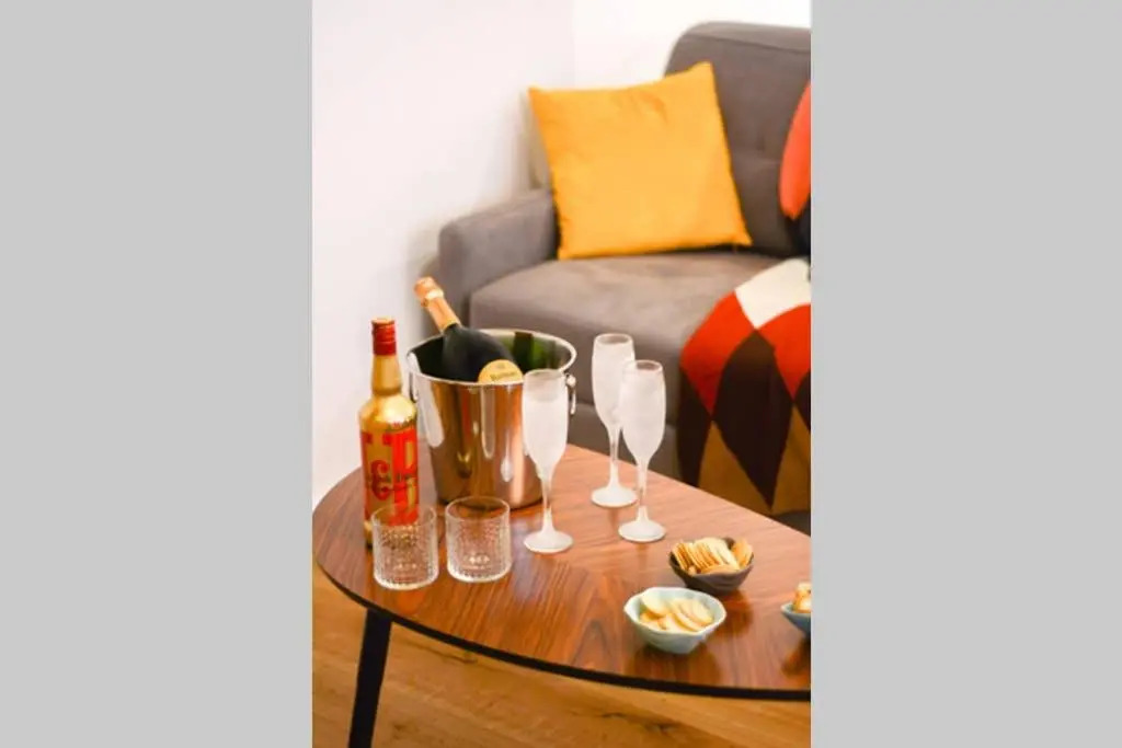 Luxueux Duplex 6 - 8pers - Full Equipped - République