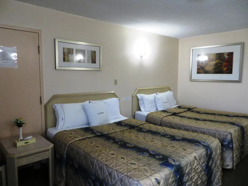 Good Night Inn