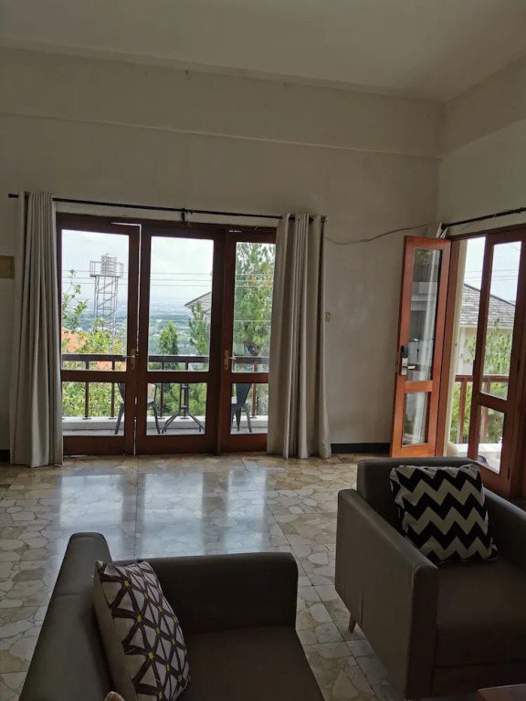 Hilltops Serviced Apartment