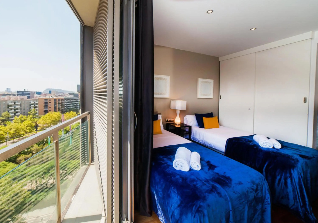 Victoria Diagonal Mar 1 Design Duplex Penthouse
