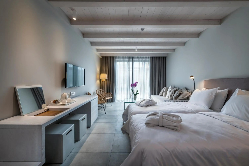 Caravia Beach Hotel