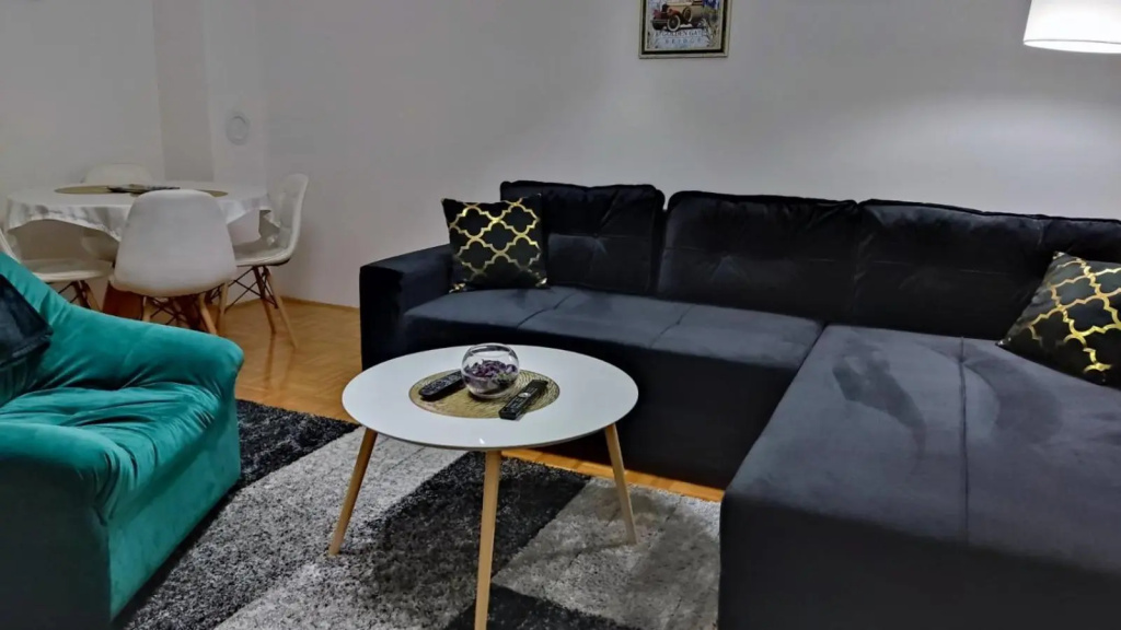 Apartman Carica