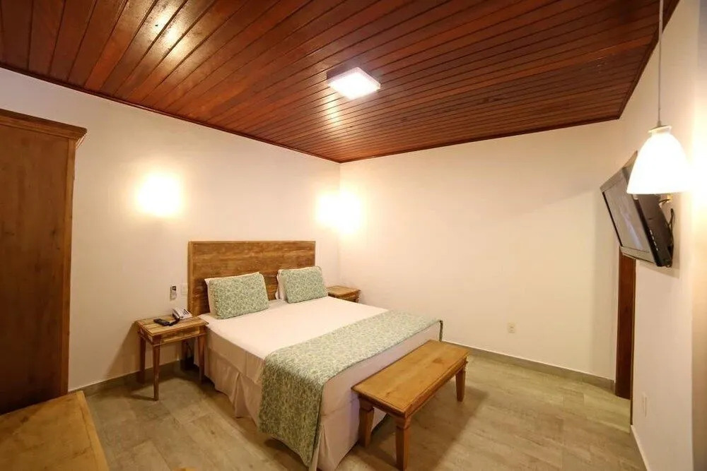 Coconuts Maresias Hotel