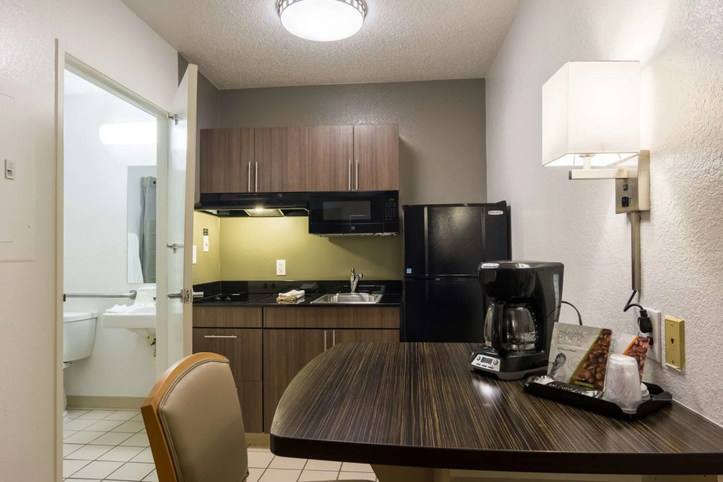 Studio 6 Extended Stay - Tucker, GA - Atlanta Northlake
