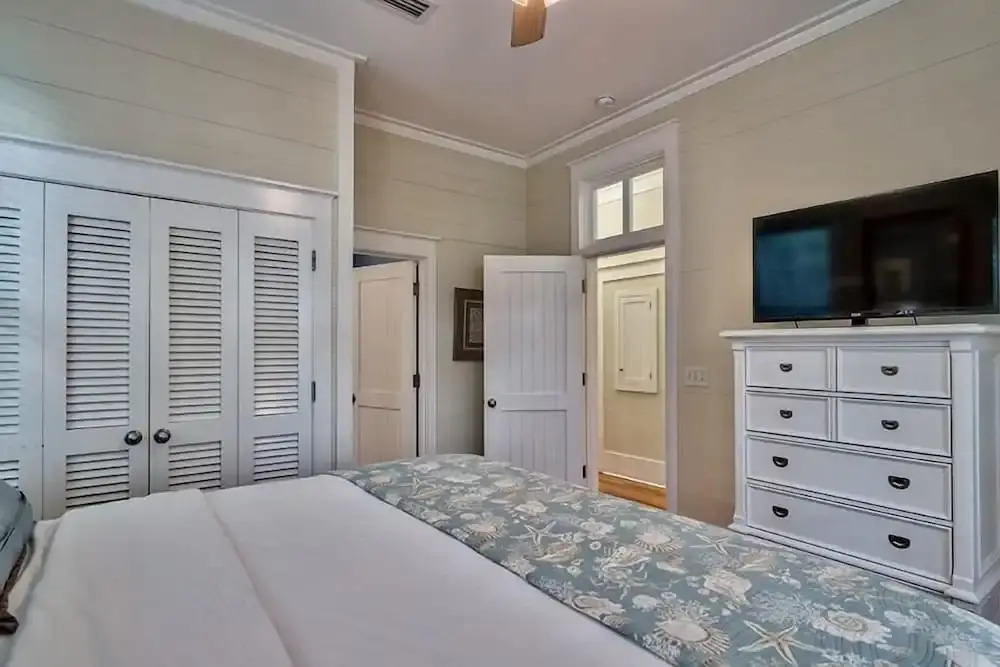 Sandy Bottoms 4 Bedroom Holiday Home by Five Star Properties