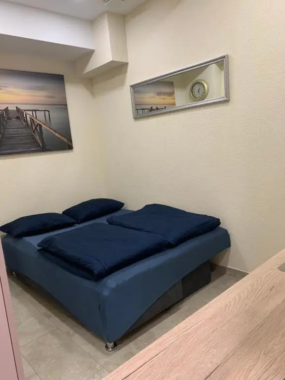 Elegant Studio