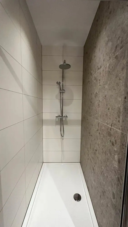 Luxury 1BR Near Fashion District by Oneluxstay