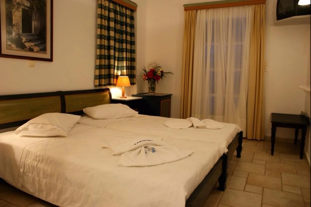 Alkyoni Beach Hotel